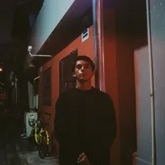 Ouve Kejie, vê vídeos de música, lê a biografia, vê as datas da digressão e muito mais!
