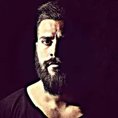 Poslechněte si interpreta Phaedon, sledujte hudební videa, přečtěte si životopis, podívejte se na data turné a další informace.