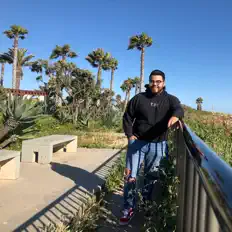 Ascolta Rxggix, guarda video musicali, leggi la biografia, vedi le date del tour & altro!