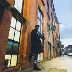 Poslechněte si interpreta Lrd Byron, sledujte hudební videa, přečtěte si životopis, podívejte se na data turné a další informace.