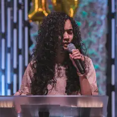 Yanira Laboy सुनें, म्यूज़िक वीडियो देखें, बायो पढ़ें, दौरे की तारीखें और बहुत कुछ देखें!