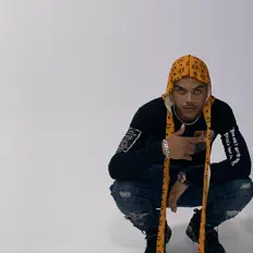 Ascolta Btglb, guarda video musicali, leggi la biografia, vedi le date del tour & altro!