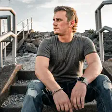 Dengarkan Zach Donegan, tonton video musik, baca bio, lihat tanggal tur & lainnya!