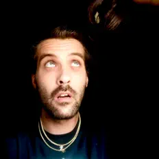 Ondre Caresを聴いたり、ミュージックビデオを鑑賞したり、経歴やツアー日程などを確認したりしましょう！