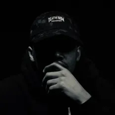 Poslechněte si interpreta Bjay, sledujte hudební videa, přečtěte si životopis, podívejte se na data turné a další informace.