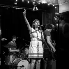 Écoutez El Gato Roboto, regardez des vidéoclips, lisez la biographie, consultez les dates de tournée et plus encore !