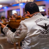 Mariachi Huatulco - Son de la Negra / Cielito Lindo / Guadalajara / Jarabe Tapatío