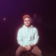 收听 Nadim Azzam、观看音乐视频、阅读小传、查看巡演日期等 ！