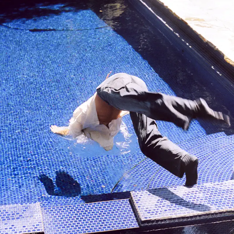 Claire Rosinkranz - Sad in Hawaii - Single (2023) [iTunes Plus AAC M4A]-新房子