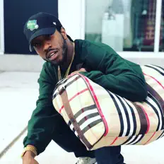 Cuzzin Charlieを聴いたり、ミュージックビデオを鑑賞したり、経歴やツアー日程などを確認したりしましょう！