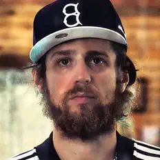 Sun Sensiを聴いたり、ミュージックビデオを鑑賞したり、経歴やツアー日程などを確認したりしましょう！