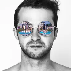 收听 partywithray、观看音乐视频、阅读小传、查看巡演日期等 ！