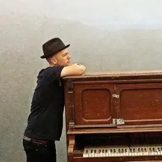 Listen to Justin Hunter, watch music videos, read bio, see tour dates & more!