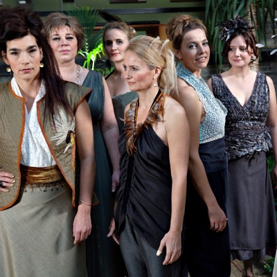 Karislåtten (feat. Katrina Petersen, Maria Kynne, Else Juutilainen, Tine Refsgaard, Elisabeth Vik & Marte Schau) - Single