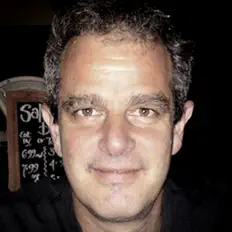 Posłuchaj wykonawcy Andrew Brel, obejrzyj teledyski, przeczytaj biografię, zobacz daty tras koncertowych i nie tylko!