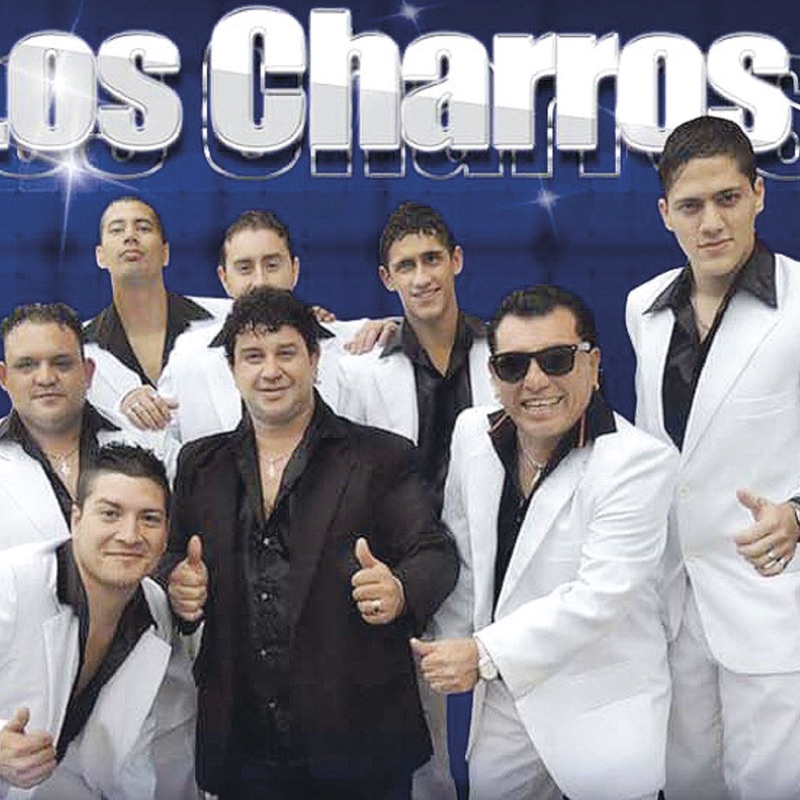 Los Charros - Corazón de Papel / Amores Como el Nuestro / Te Extraño (En Vivo)