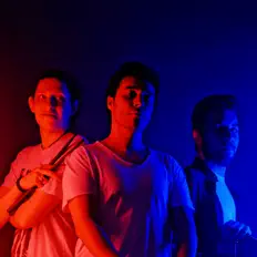 Ascolta Hypergear, guarda video musicali, leggi la biografia, vedi le date del tour & altro!