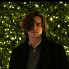 Dengarkan Jacob Moore, tonton video musik, baca bio, lihat tanggal tur & lainnya!