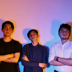 Escucha a Solmate, mira vídeos musicales, lee la biografía, consulta fechas de giras y mucho más.