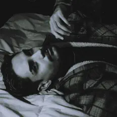 Dengarkan Triple D, tonton video musik, baca bio, lihat tanggal tur & lainnya!