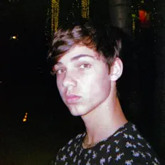 Lukebtp सुनें, म्यूज़िक वीडियो देखें, बायो पढ़ें, दौरे की तारीखें और बहुत कुछ देखें!