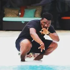 Escucha a Vigilant Von, mira videos musicales, lee su biografía, consulta las fechas de las gira y más.