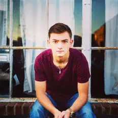 Ascolta Atarax, guarda video musicali, leggi la biografia, vedi le date del tour & altro!