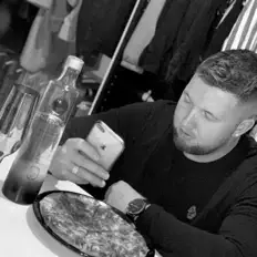 Escucha a J Musiq, mira vídeos musicales, lee la biografía, consulta fechas de giras y mucho más.