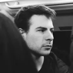 Luister naar Eiffelo, bekijk muziekvideo's, lees de bio, bekijk de tourdata, en meer!