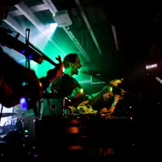 Ouça Curious Quail, assista a videoclipes, leia a biografia, veja as datas das turnês e mais!