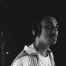 Ascolta King Kane, guarda video musicali, leggi la biografia, vedi le date del tour & altro!