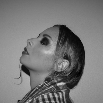 Listen to Estherlivia, watch music videos, read bio, see tour dates & more!