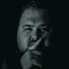 Feel Glück을(를) 듣고, 뮤직 비디오를 보고, 약력을 읽고, 투어 일정 등을 확인하세요!