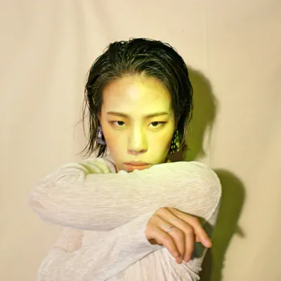 Listen to Jinahin, watch music videos, read bio, see tour dates & more!
