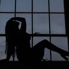 Posłuchaj wykonawcy Vinchi, obejrzyj teledyski, przeczytaj biografię, zobacz daty tras koncertowych i nie tylko!