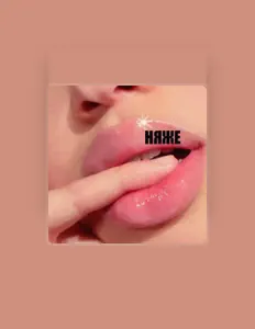 НЯЖЕ을(를) 듣고, 뮤직 비디오를 보고, 약력을 읽고, 투어 일정 등을 확인하세요!