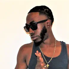 Ouça Rayg, assista a videoclipes, leia a biografia, veja as datas das turnês e mais!