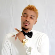 Hör dir V-Love an, schau dir Musikvideos an, lies die Biografie, finde Tourdaten und mehr!