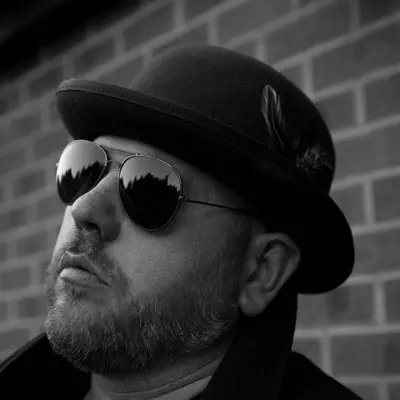Listen to Stuart Landon, watch music videos, read bio, see tour dates & more!