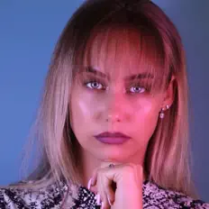 Listen to Georgia Markham, watch music videos, read bio, see tour dates & more!