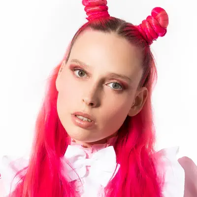 Listen to Mery Racauchi, watch music videos, read bio, see tour dates & more!
