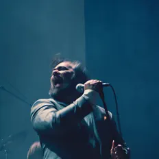 收听 Brikkuni、观看音乐视频、阅读小传、查看巡演日期等 ！