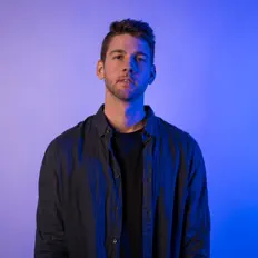Paul Bakkerを聴いたり、ミュージックビデオを鑑賞したり、経歴やツアー日程などを確認したりしましょう！