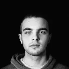 Poslechněte si interpreta Shep, sledujte hudební videa, přečtěte si životopis, podívejte se na data turné a další informace.