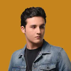 Listen to Matheus Santanielli, watch music videos, read bio, see tour dates & more!