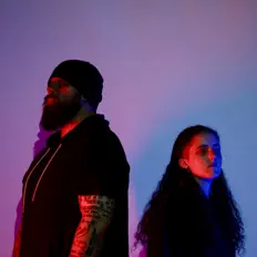 The Parlor Pinksを聴いたり、ミュージックビデオを鑑賞したり、経歴やツアー日程などを確認したりしましょう！