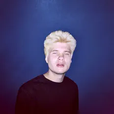 聆聽 RadioBoy、觀看音樂影片、閱讀小傳、查看巡演日期等！