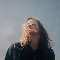Redd Byrdd을(를) 듣고, 뮤직 비디오를 보고, 약력을 읽고, 투어 일정 등을 확인하세요!