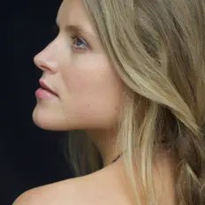 Dengarkan NoHo, tonton video musik, baca bio, lihat tanggal tur & lainnya!