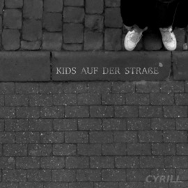 Kids auf der Straße Cyrill